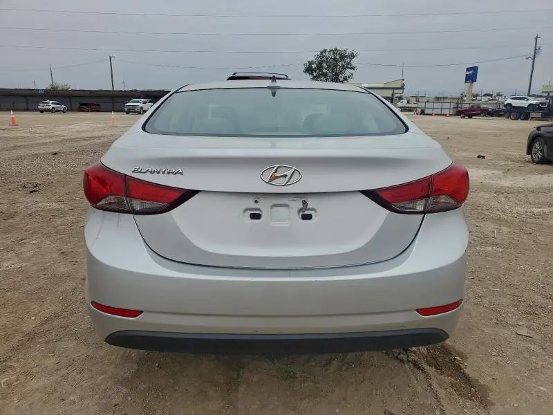 2015 HYUNDAI ELANTRA SE  