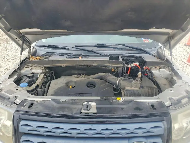 2015 LAND ROVER LR2 BASE  