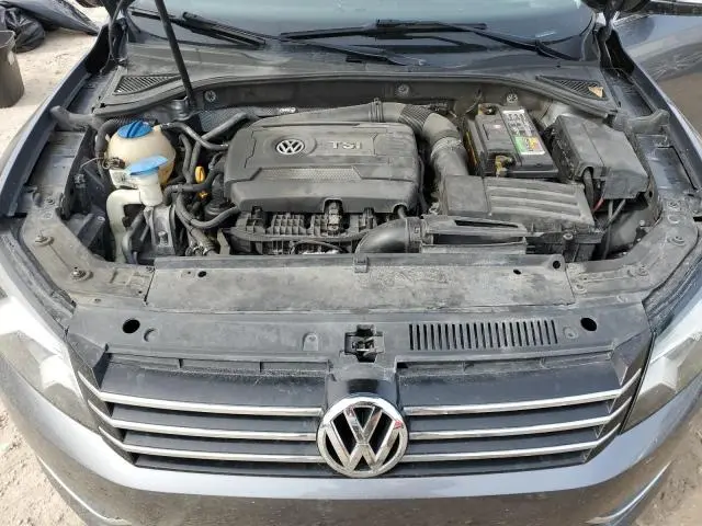 2015 VOLKSWAGEN PASSAT S  