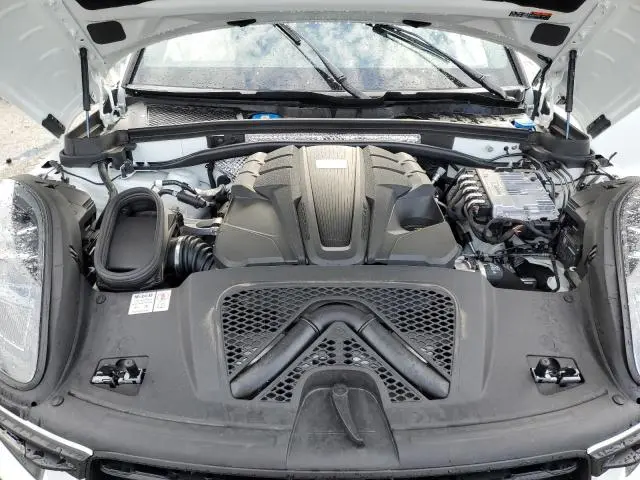 2024 PORSCHE MACAN S