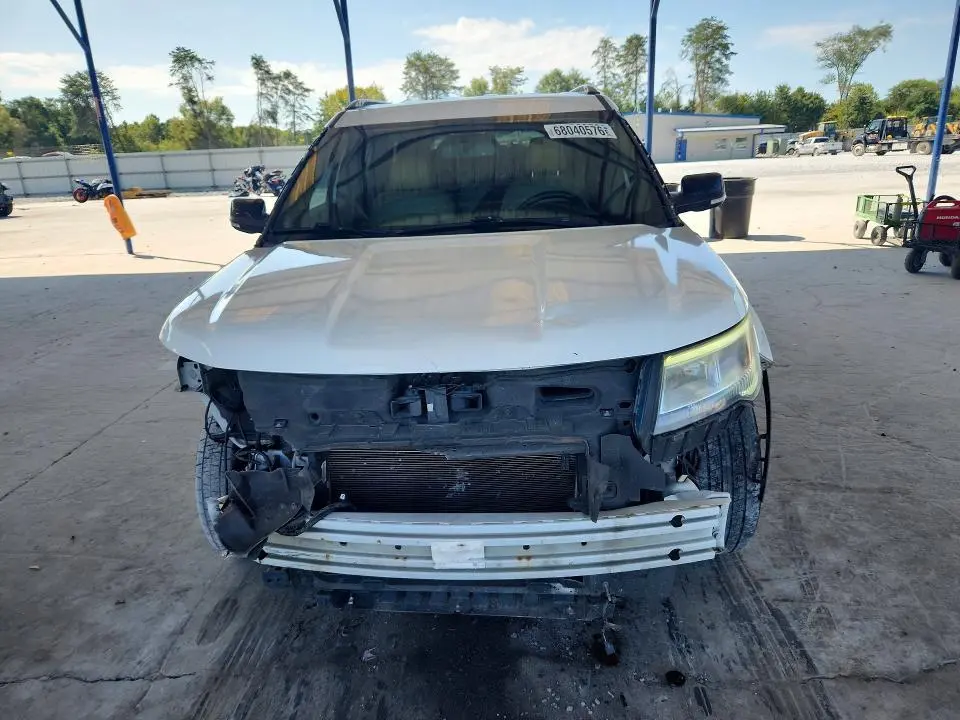 2017 FORD EXPLORER XLT  