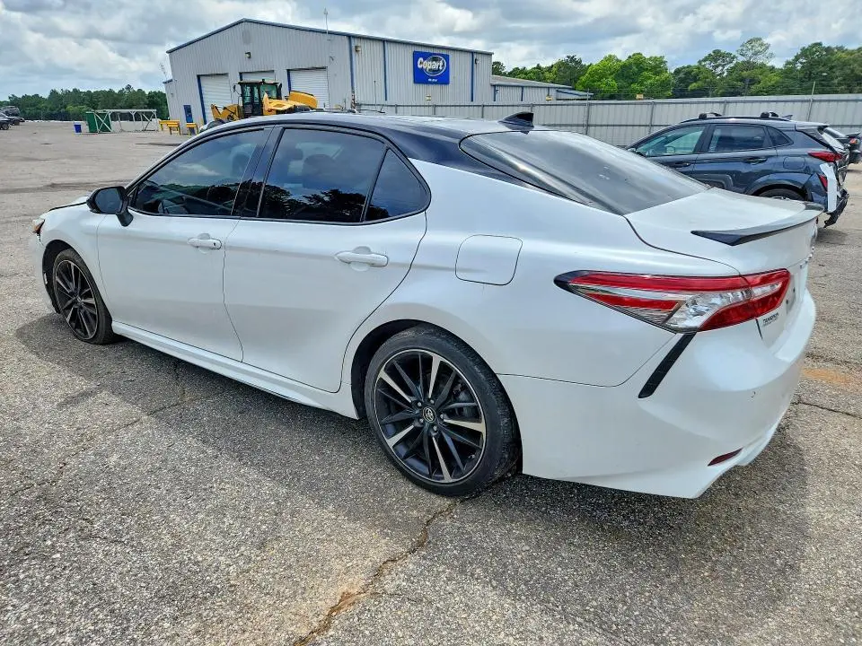 2019 TOYOTA CAMRY XSE V6  
