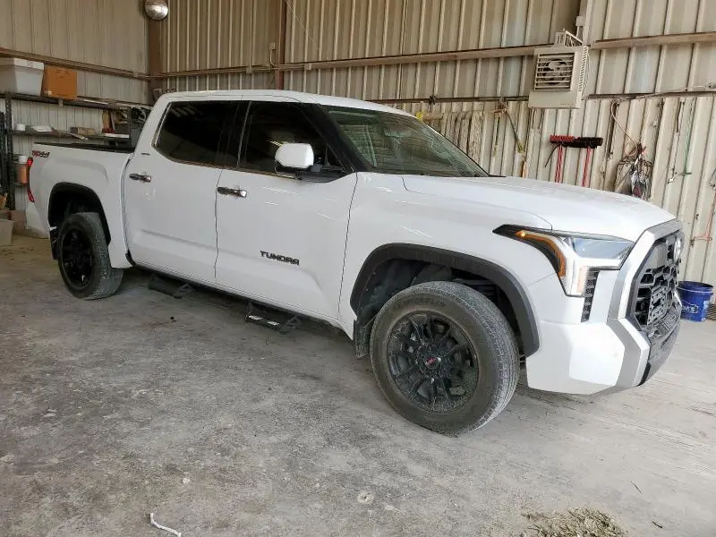 2022 TOYOTA TUNDRA CREWMAX LIMITED  
