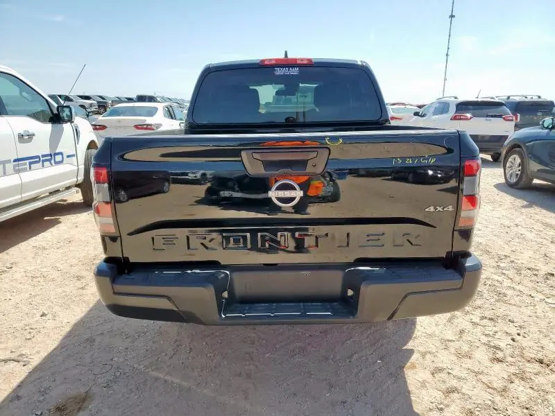 2024 NISSAN FRONTIER S  