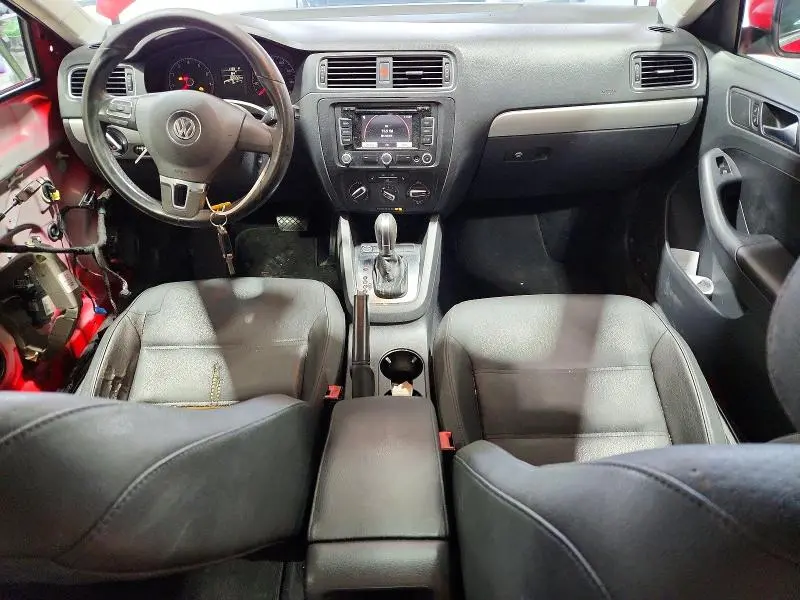 2011 VOLKSWAGEN JETTA SEL  