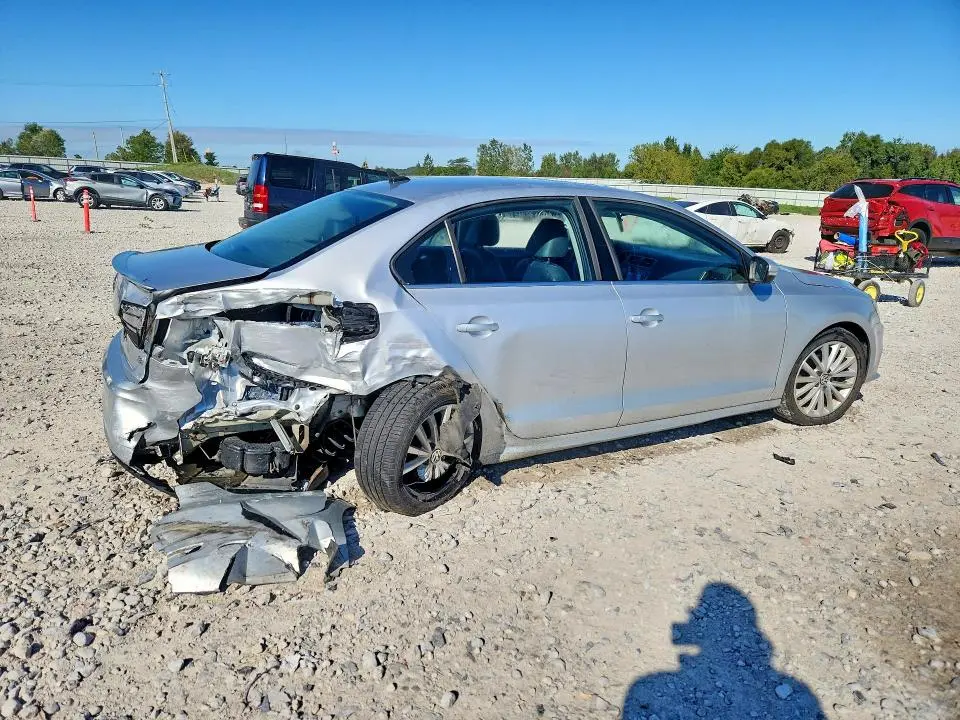 2016 VOLKSWAGEN JETTA SEL  