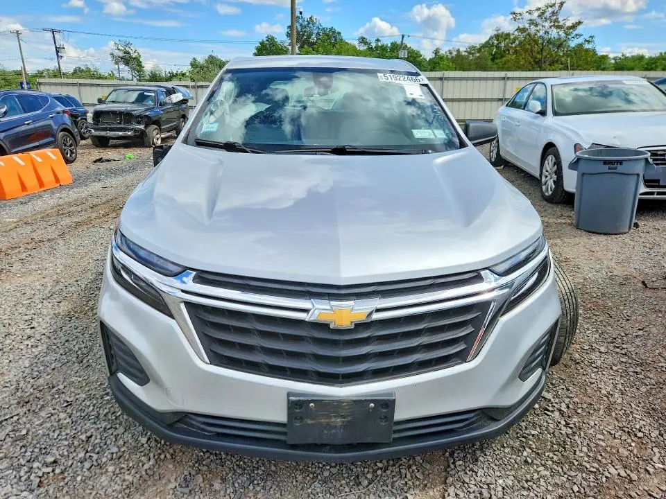 2022 CHEVROLET EQUINOX LS  