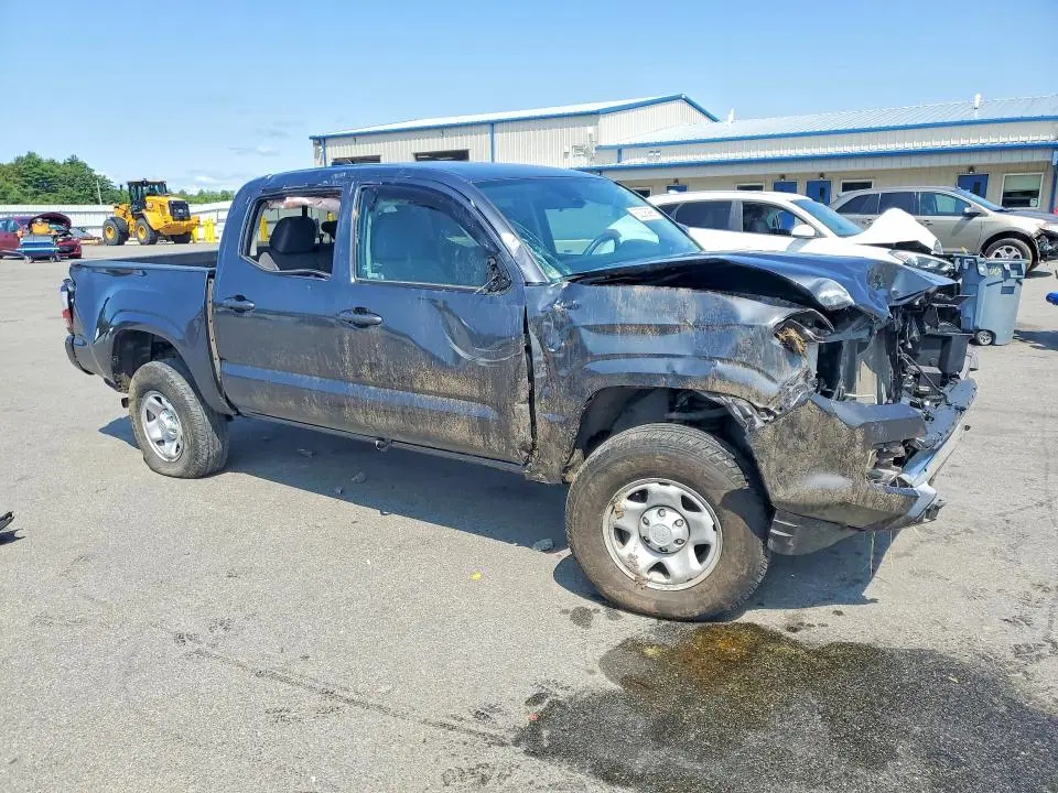 2022 TOYOTA TACOMA SR V6  