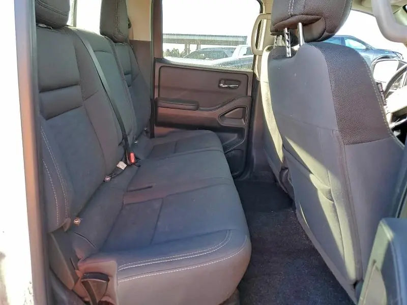 2023 NISSAN FRONTIER S  