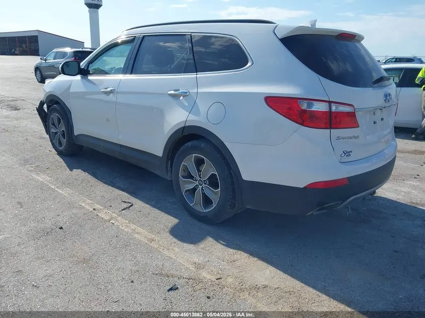 2016 HYUNDAI SANTA FE SE