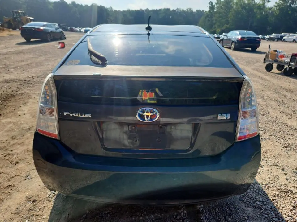 2010 TOYOTA PRIUS II  