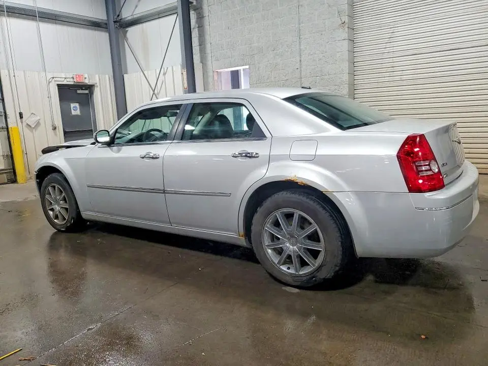 2010 CHRYSLER 300 TOURING  