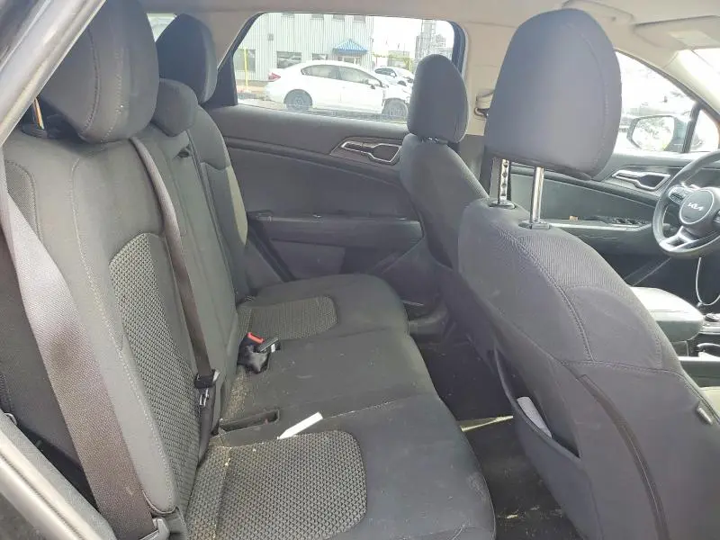 2023 KIA SPORTAGE LX  
