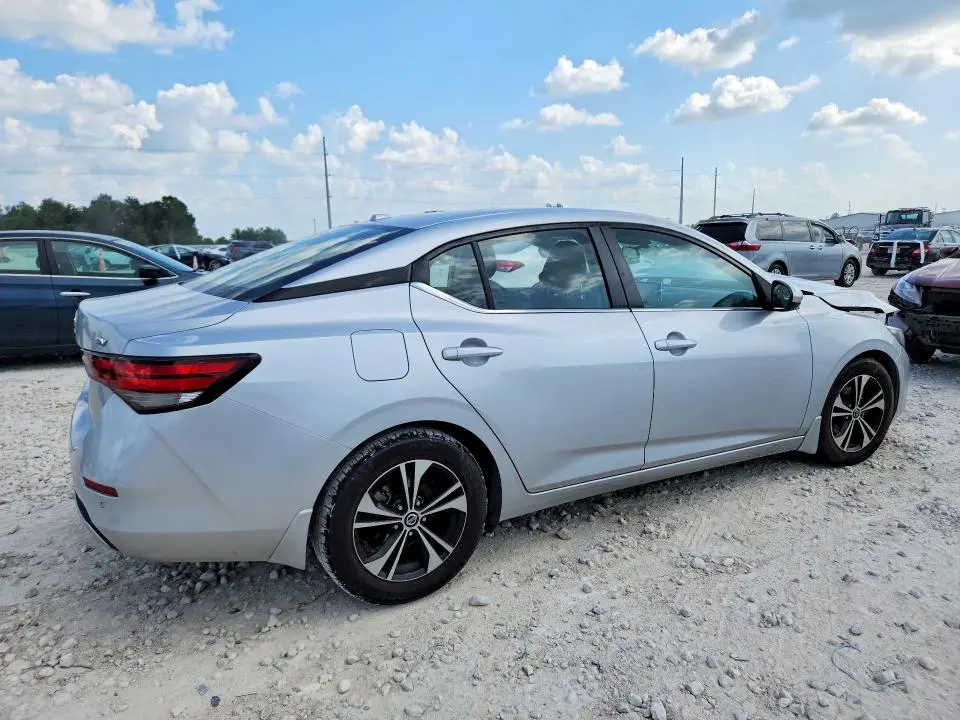 2022 NISSAN SENTRA SV  