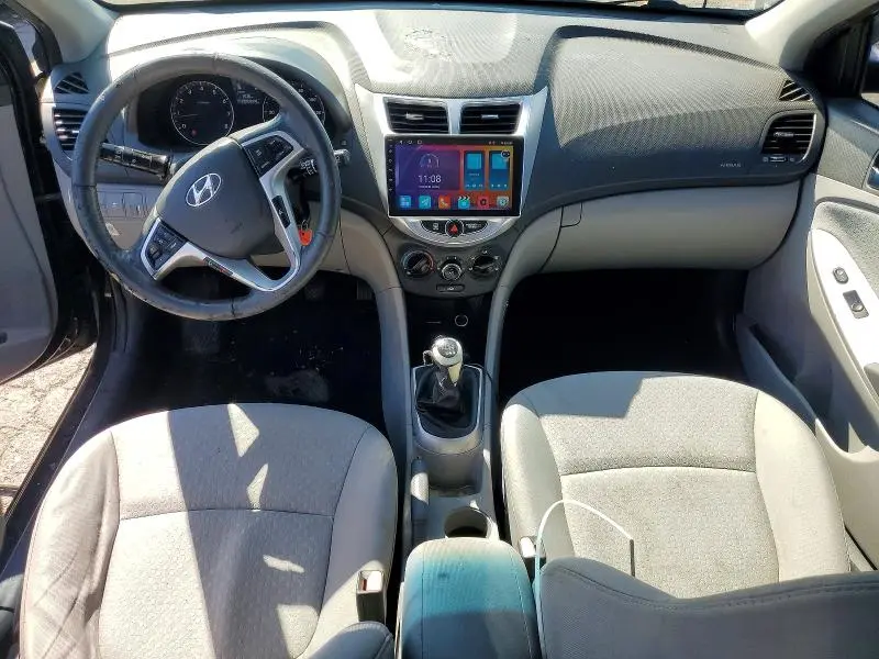 2012 HYUNDAI ACCENT SE  