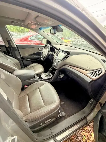 2017 HYUNDAI SANTA FE SE ULTIMATE  
