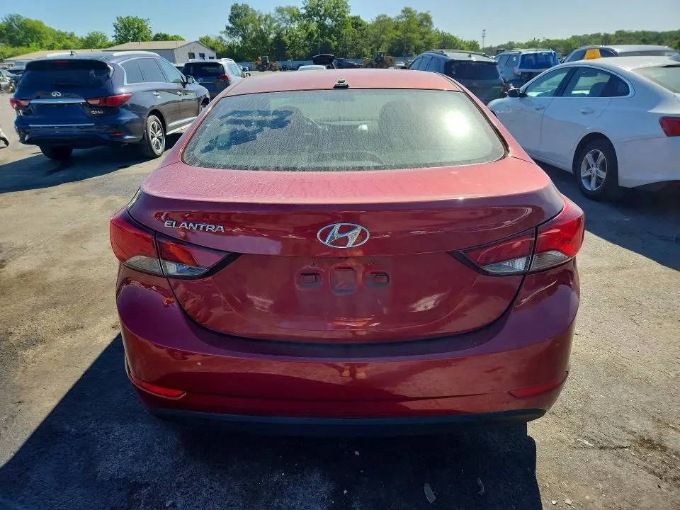 2016 HYUNDAI ELANTRA SE  