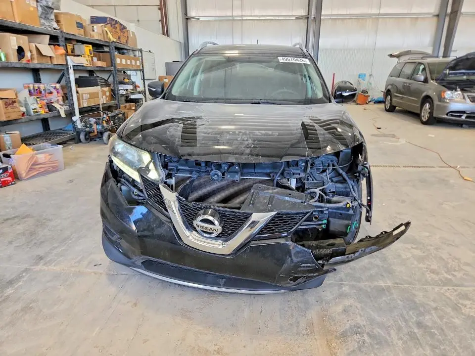 2015 NISSAN ROGUE SV  