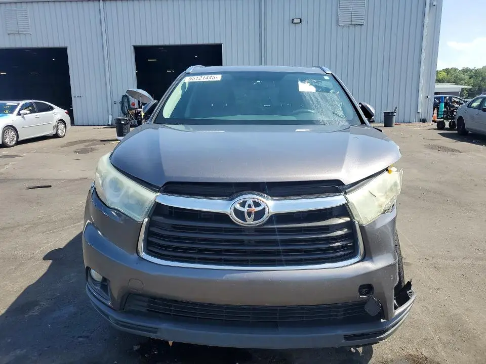 2016 TOYOTA HIGHLANDER XLE  