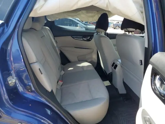 2022 NISSAN ROGUE SPORT SV  