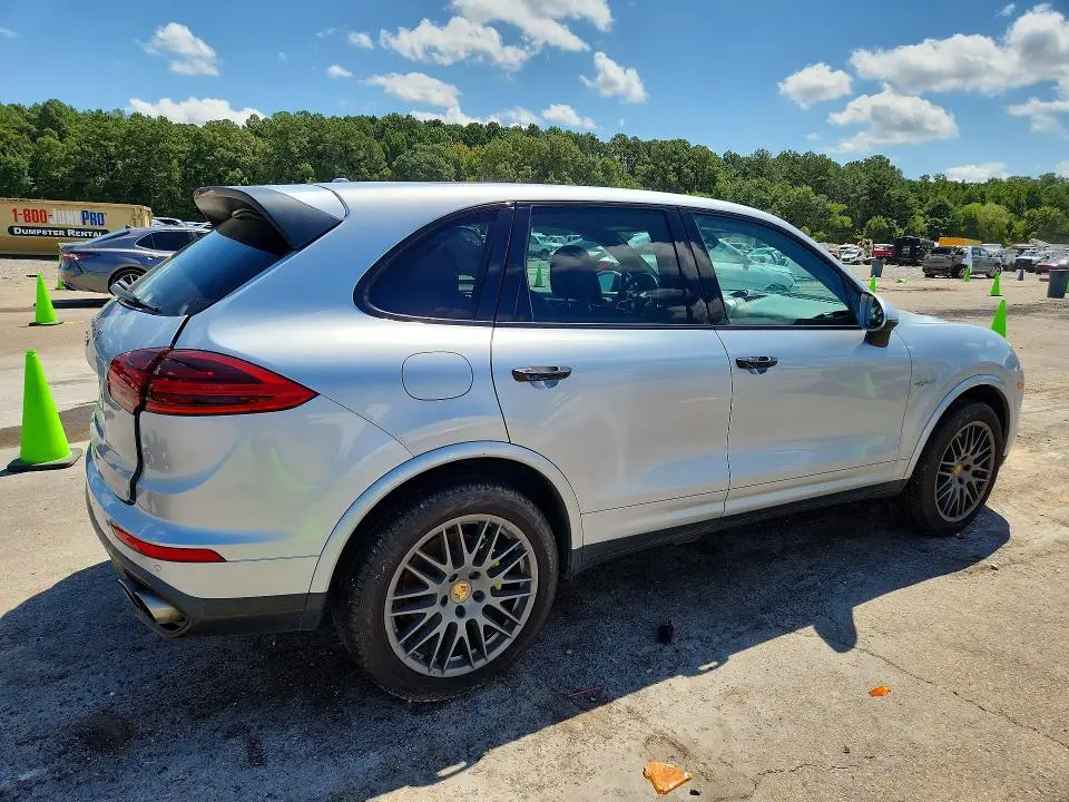 2017 PORSCHE CAYENNE SE HYBRID PLATINUM  