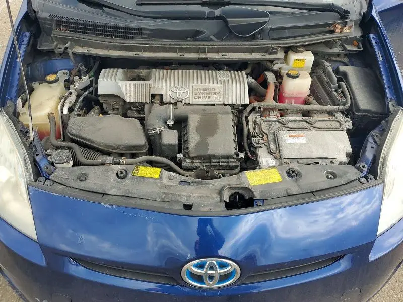 2011 TOYOTA PRIUS THREE  