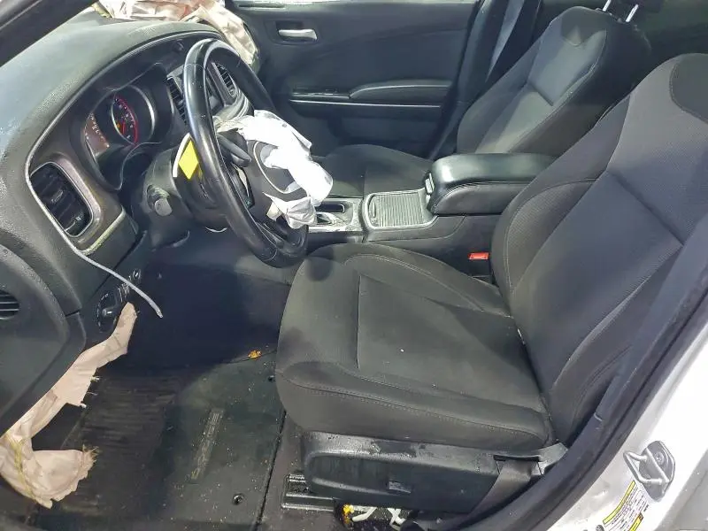 2017 DODGE CHARGER SE  