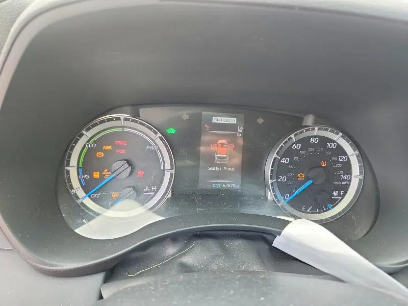 2022 TOYOTA HIGHLANDER HYBRID LE  