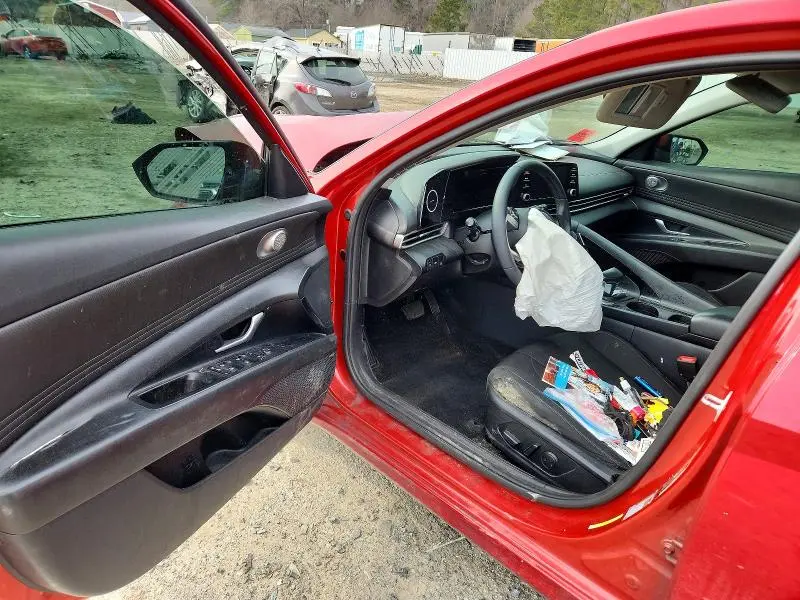 2021 HYUNDAI ELANTRA SEL  