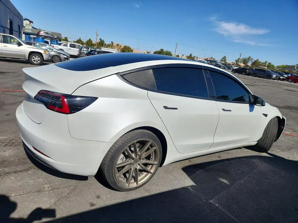 2020 TESLA MODEL 3   