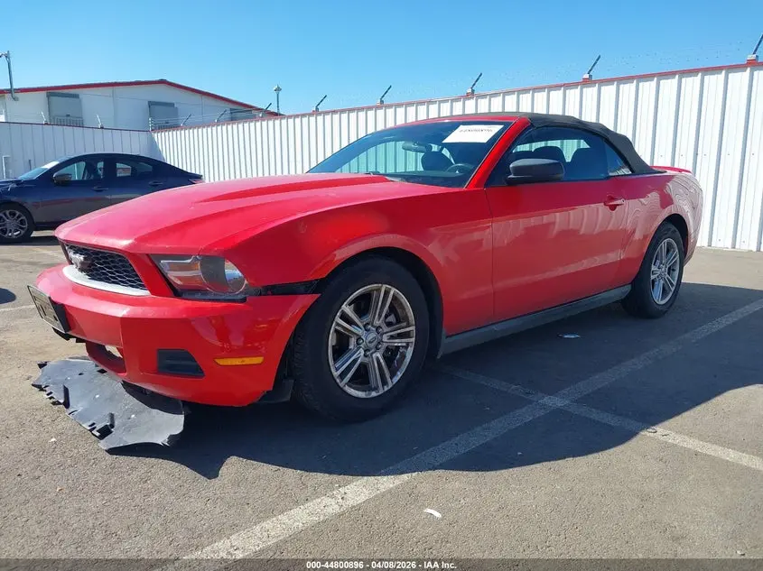 2011 FORD MUSTANG V6