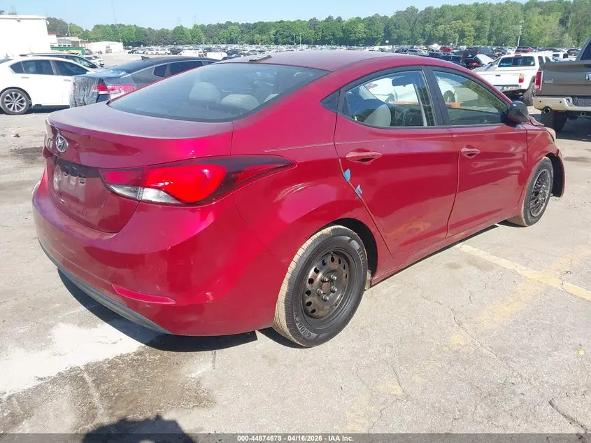 2016 HYUNDAI ELANTRA SE
