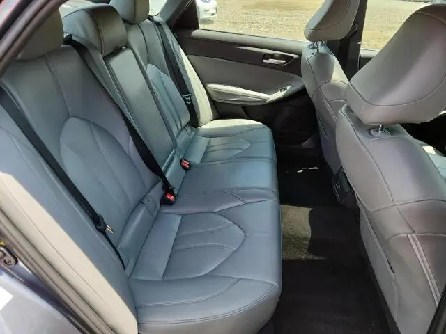2019 TOYOTA AVALON XLE  