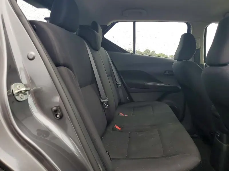 2023 NISSAN KICKS S  