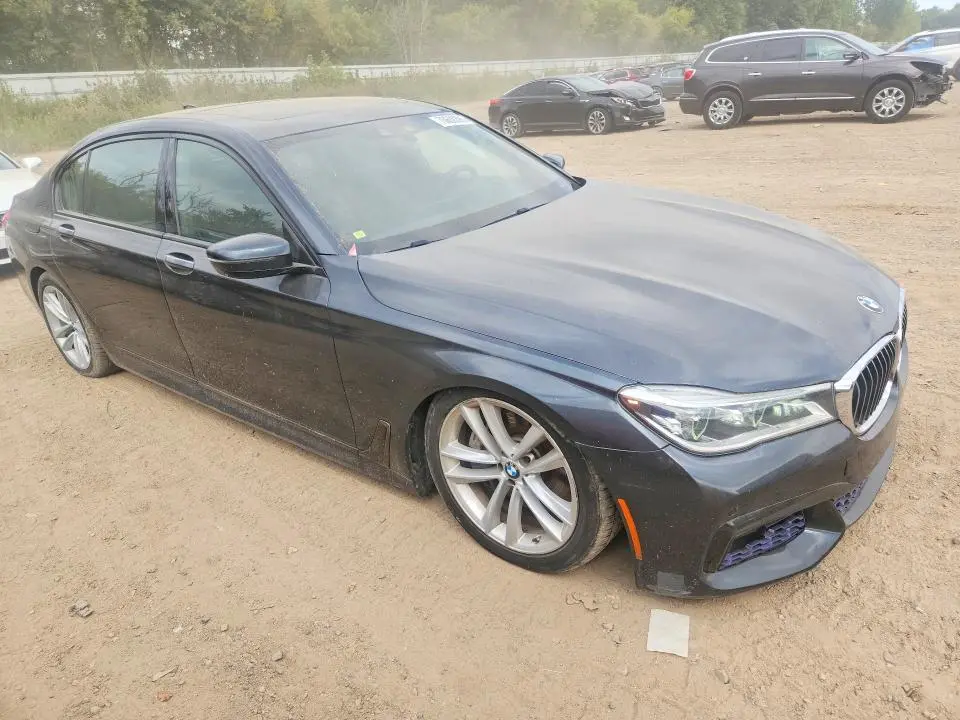 2017 BMW 750 XI  