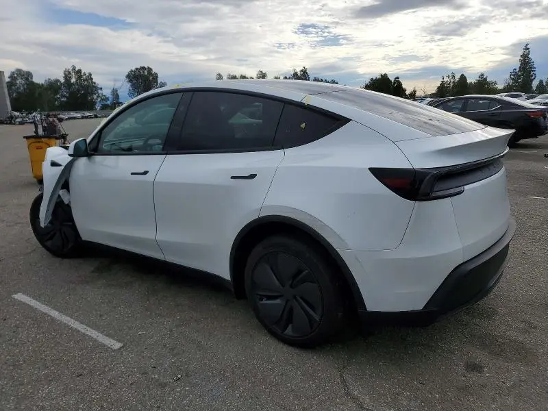 2026 TESLA MODEL Y   