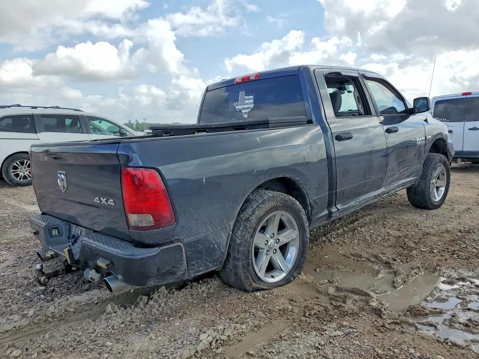 2014 RAM 1500 ST  