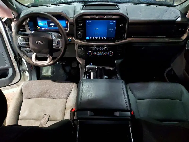 2024 FORD F150 LIGHTNING XLT  