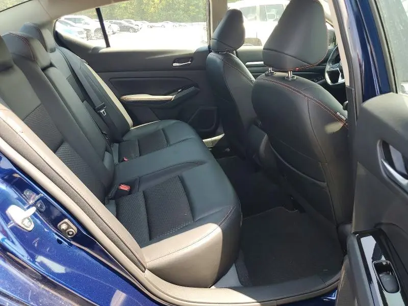 2024 NISSAN ALTIMA SR  