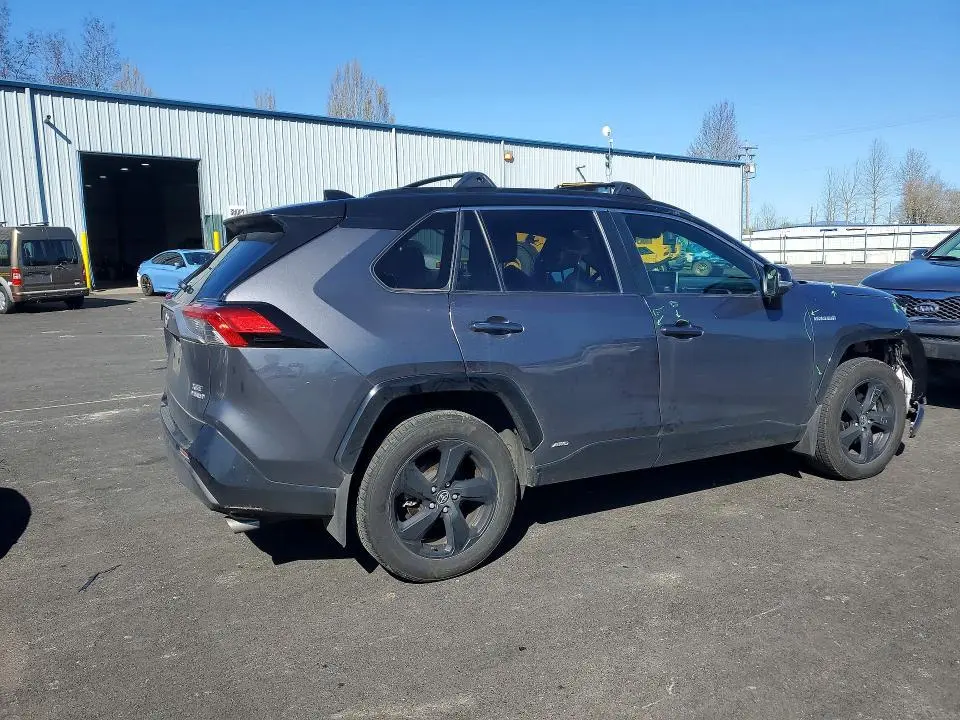 2020 TOYOTA RAV4 XSE  