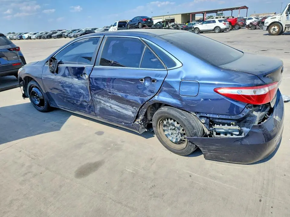 2015 TOYOTA CAMRY LE  