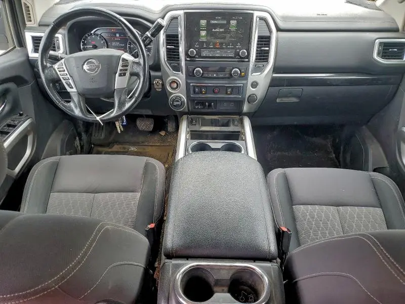 2021 NISSAN TITAN SV  