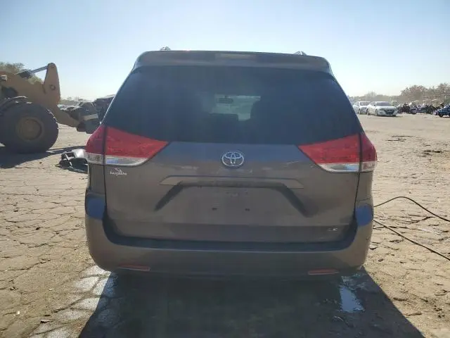 2012 TOYOTA SIENNA LE  