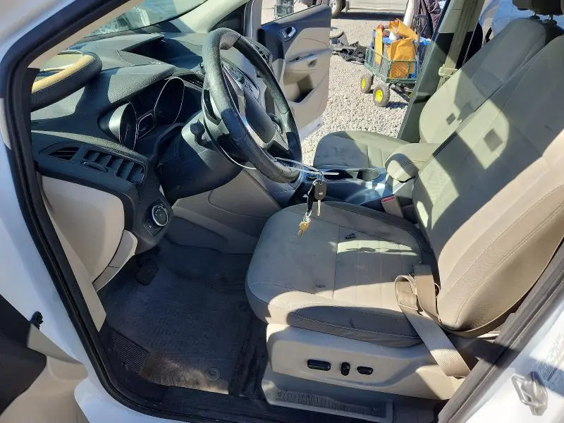 2016 FORD ESCAPE SE  