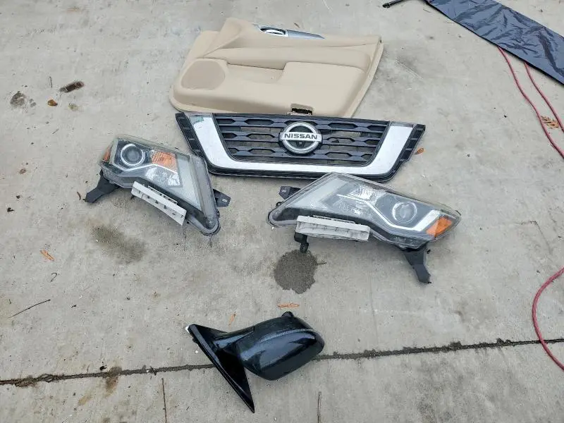 2017 NISSAN PATHFINDER S  