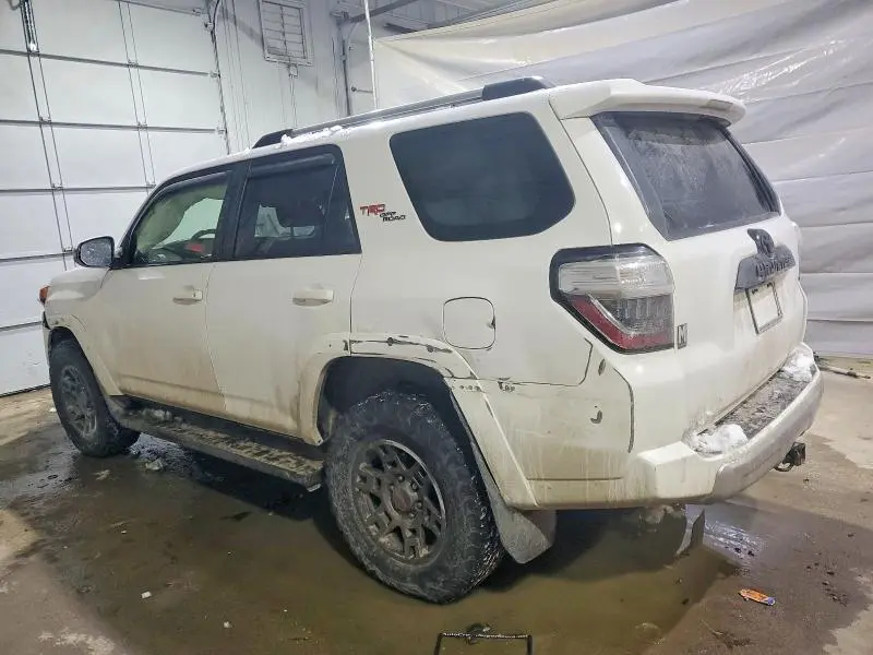 2018 TOYOTA 4RUNNER SR5/SR5 PREMIUM  