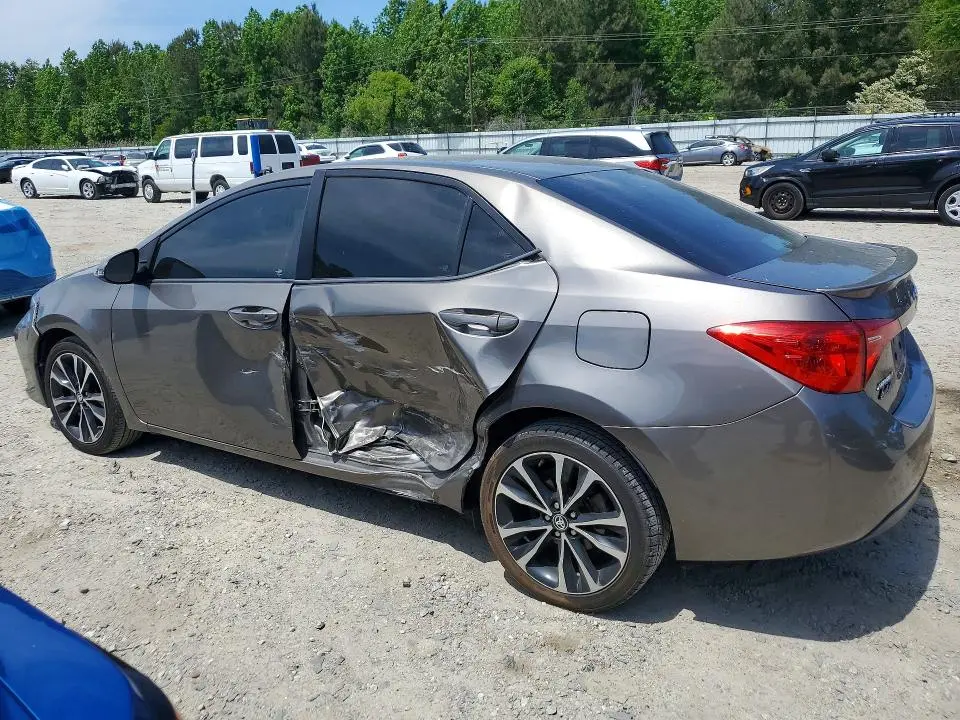 2017 TOYOTA COROLLA SE  