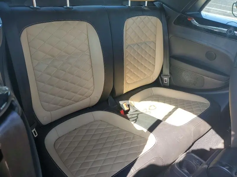 2019 VOLKSWAGEN BEETLE S  