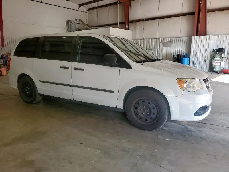 2014 DODGE GRAND CARAVAN SE  