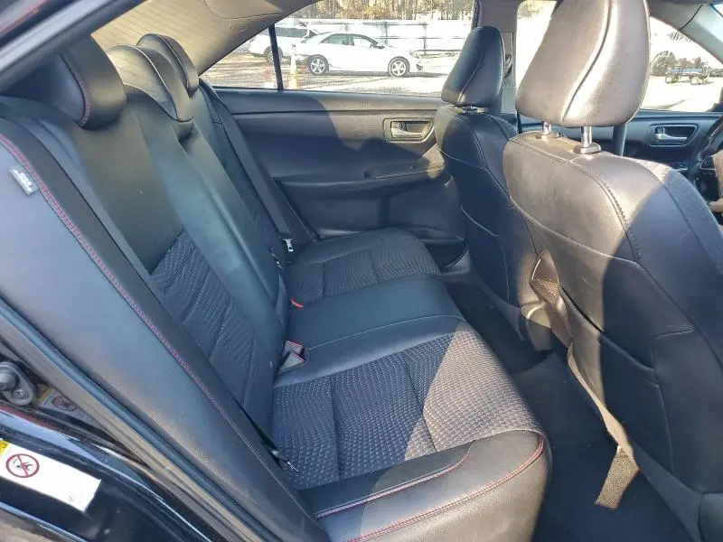 2015 TOYOTA CAMRY LE  